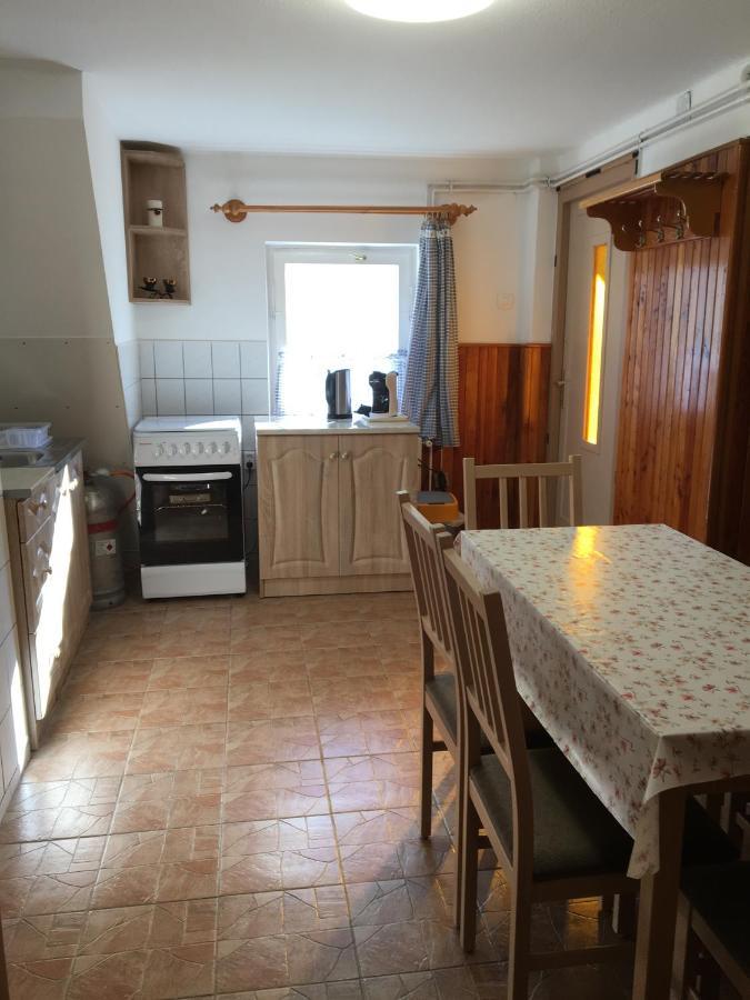 Dévényi Vendégház Csesznek Esterno foto