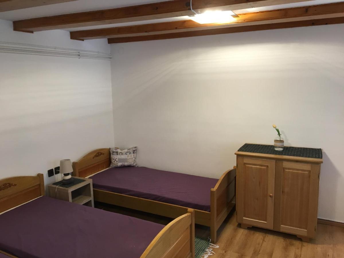 Dévényi Vendégház Csesznek Esterno foto