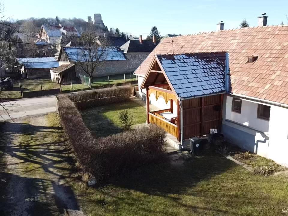 Dévényi Vendégház Csesznek Esterno foto