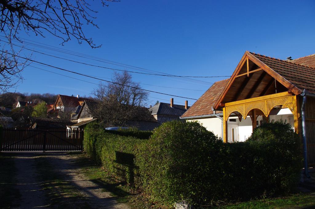 Dévényi Vendégház Csesznek Esterno foto